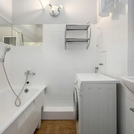 Spacious For Friends With Balcony & Workspace By Renters * Βρότσλαβ